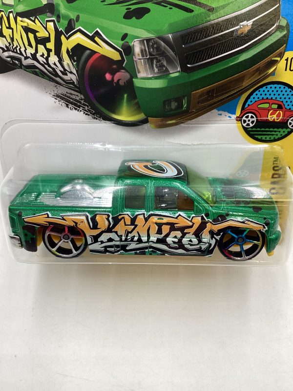 2016 Hot wheels Art Cars #200 Chevy Silverado Green 17C Fashion