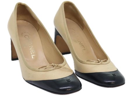 CHANEL pumps High heels Leather 35C Beige Black CC  am6896 Cheap