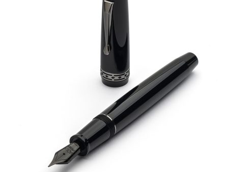 Radius 1934 Settimo Fountain Pen - Glossy Black RT Online